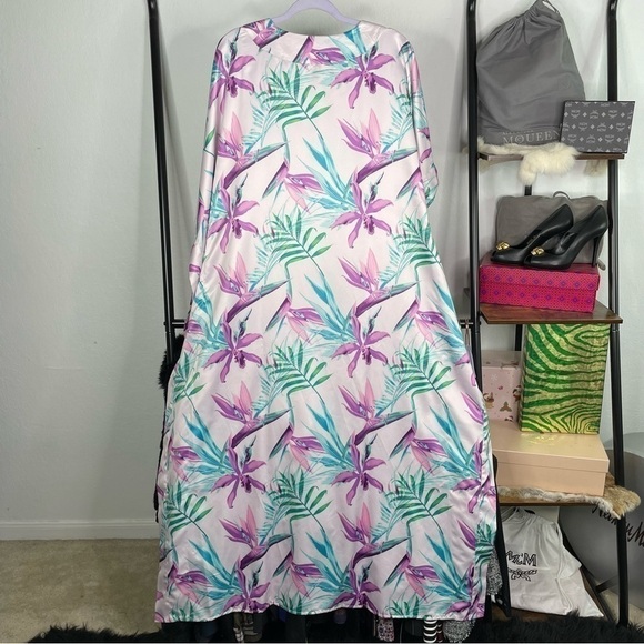 Casa Zeta Jones Lavender Floral Print Caftan - Picture 7 of 8